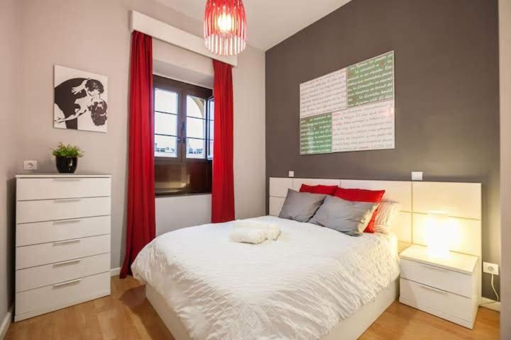Central Apartment In Севилья Экстерьер фото